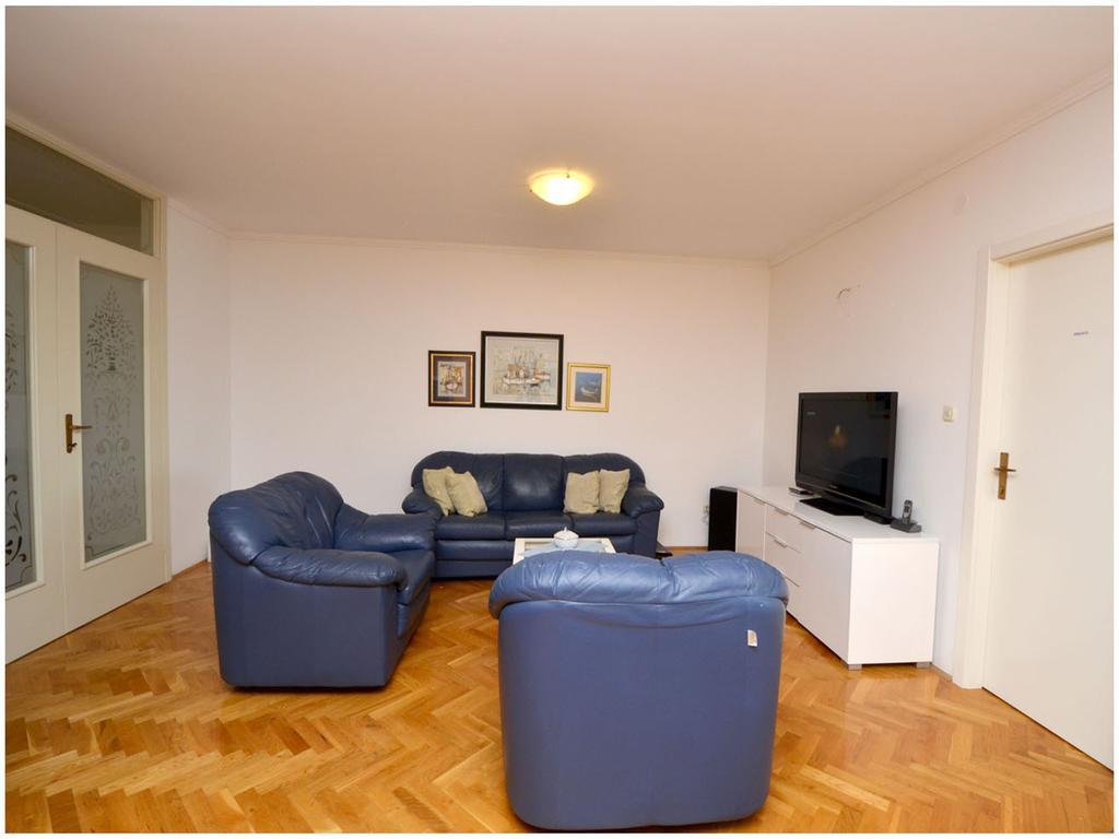 Apartment Laura Podstrana Quarto foto
